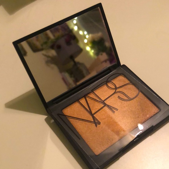 NARS BRONZER in ST. BARTS - Picture 1 of 6